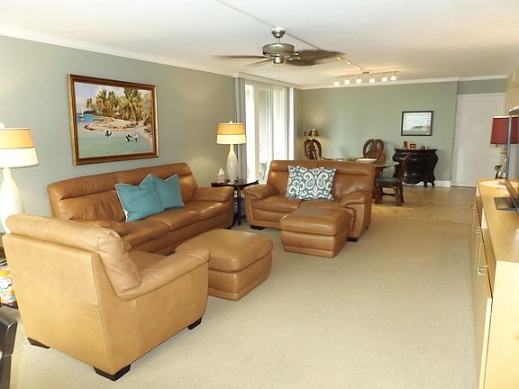 2nd image of 632 Edgewater Dr Unit 134