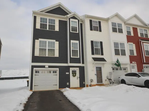 320 Avon Dr, Red Lion, PA 17356