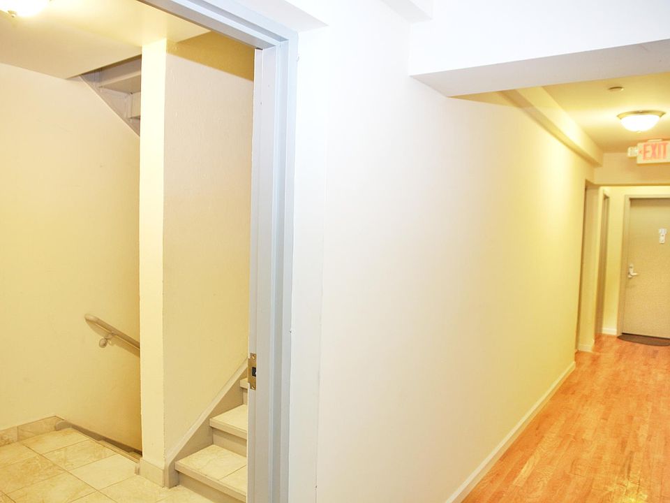 2nd image of 2325 Beaumont Ave APT 4A