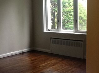 260 Stratford Rd, Brooklyn, NY 11218