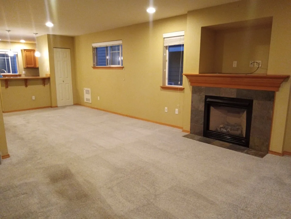 2 bed, 1360 sqft, $3,000 — Photo 3