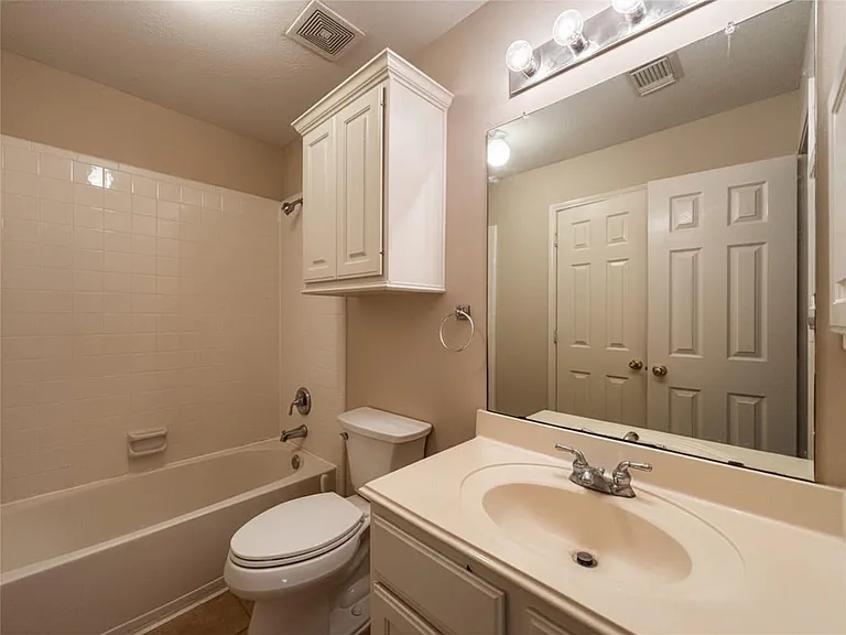 5547 Cranston Ct — Photo 26