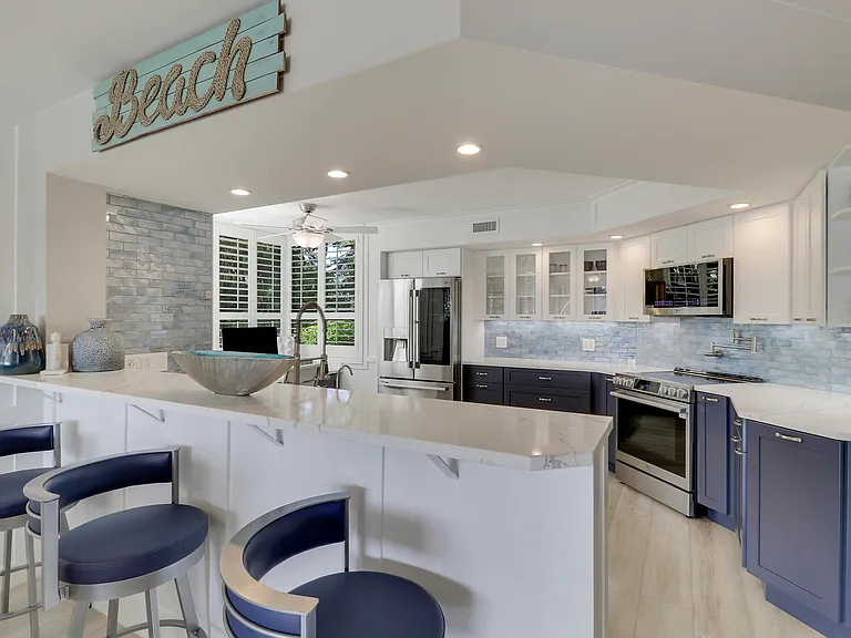 515 Bay Colony Dr N — Photo 11
