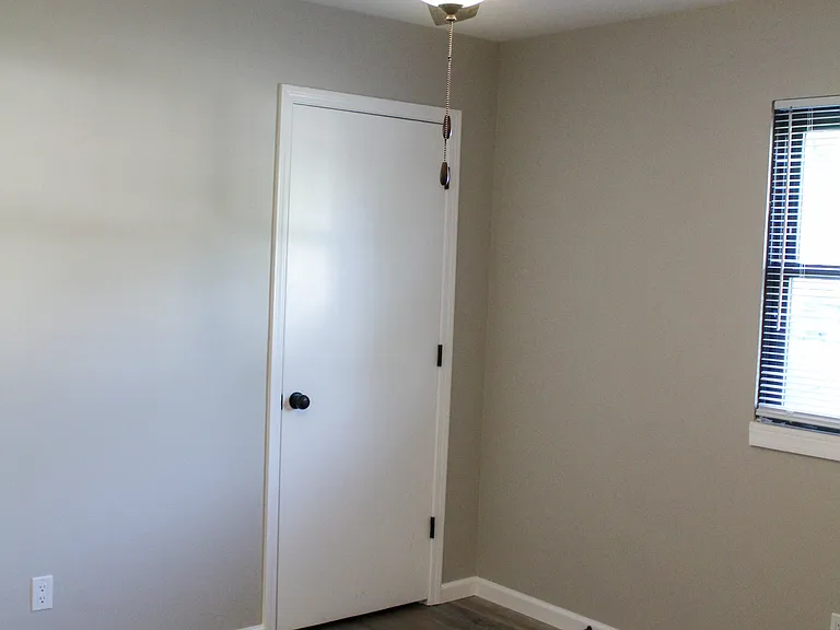 459 N Shiloh Ave — Photo 13