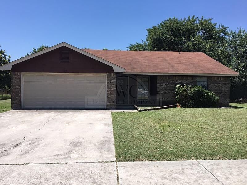 1st image of 124 W Blancas Dr