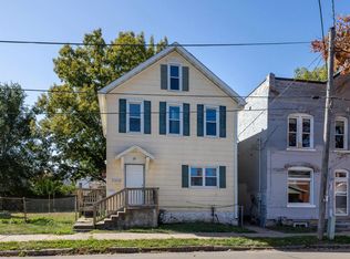 2249 Jackson St, Dubuque, IA 52001