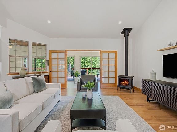 5th image of 114 Shauna Place