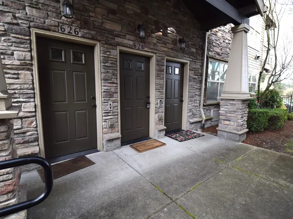 628 NE Adwick Dr, Hillsboro, OR 97006