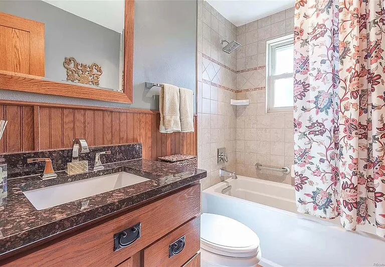1233 N Ogden St #511 — Photo 21