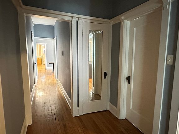 4th image of 1403 W Jarvis Ave #3
