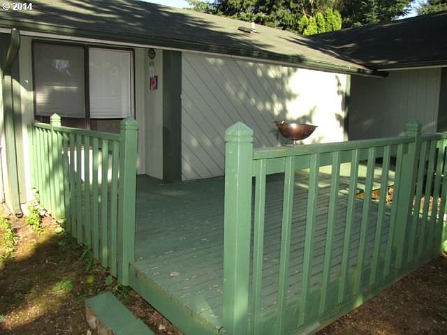 1st image of 1015 SE Olympia Dr