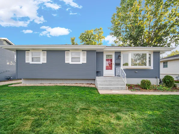 708 212th St, Dyer, IN 46311