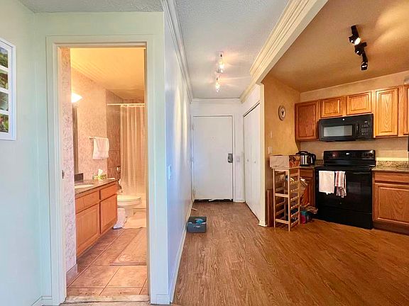 5th image of 5320 N Sheridan Rd APT 2203