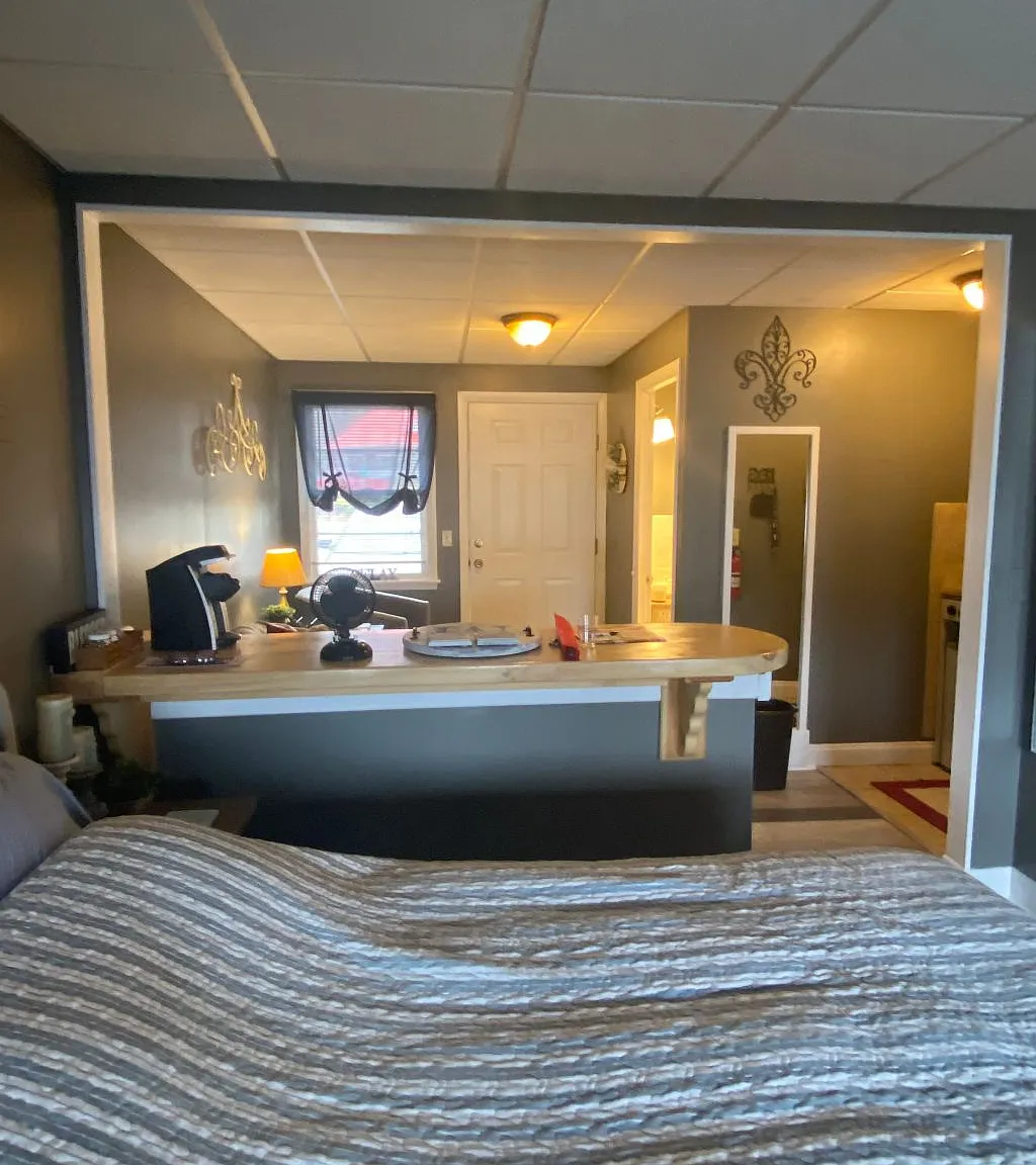 Studio, 360 sqft, $1,650 — Photo 4