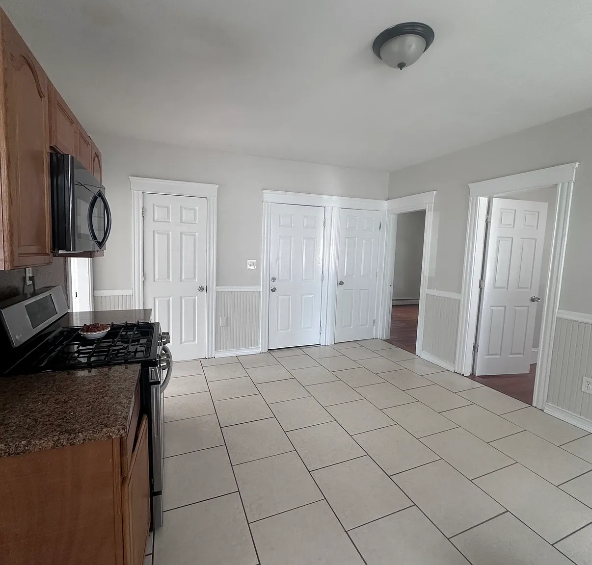 2 bed, 1500 sqft, $2,000 — Photo 4
