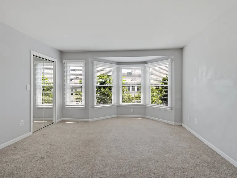 205 Fairmont Ct — Photo 20