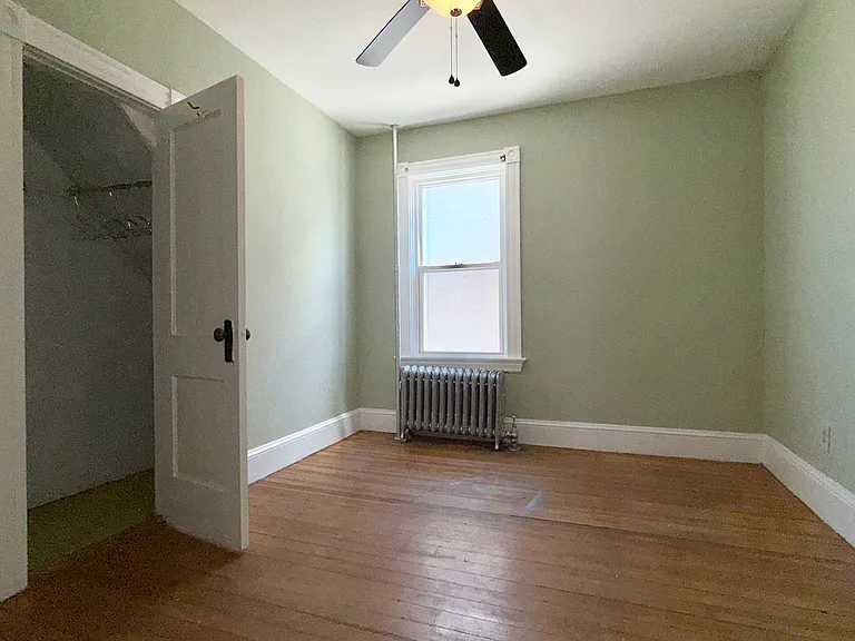 550 Winter St #1 — Photo 11