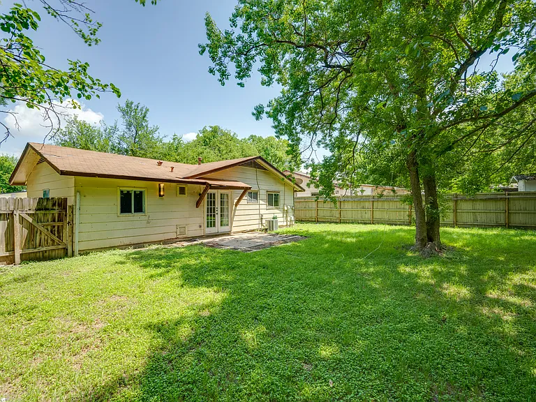 9502 N Creek Dr — Photo 23