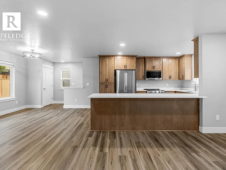 218 Academy Pl #2 — Photo 12