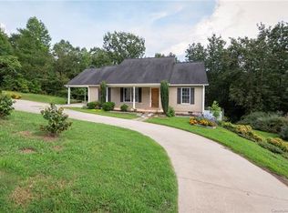 123 Hutchins Dr, Rutherfordton, NC 28139