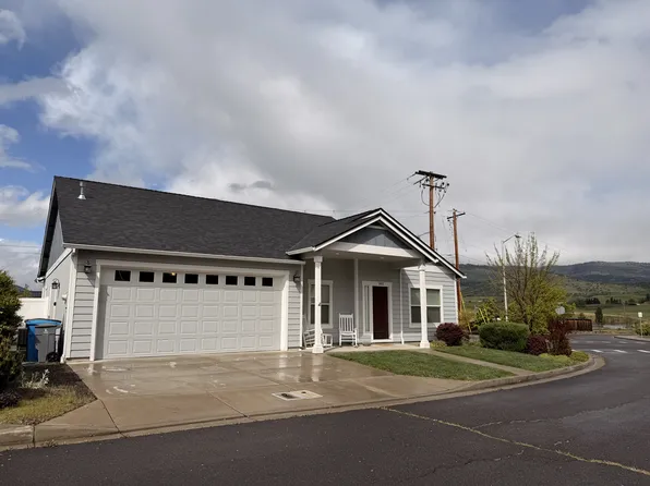 301 Wintersage Cir, Talent, OR 97540