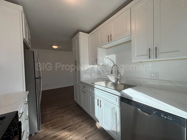 1163 Winchester Ave #5 — Photo 8