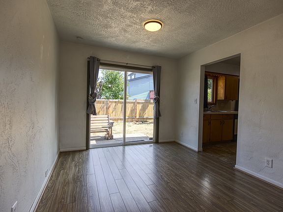 4th image of 1180 Fairmount Ave S