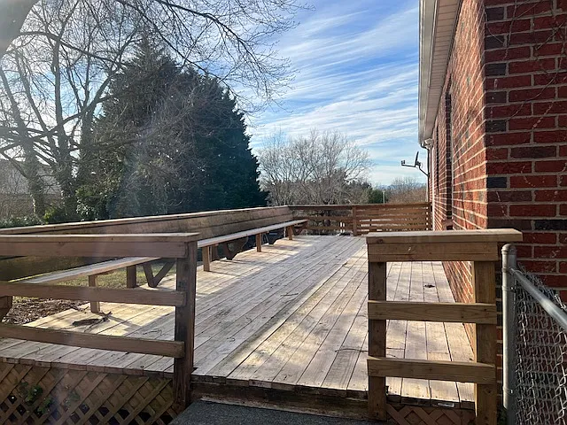 1119 Chestnut Hill Dr — Photo 23