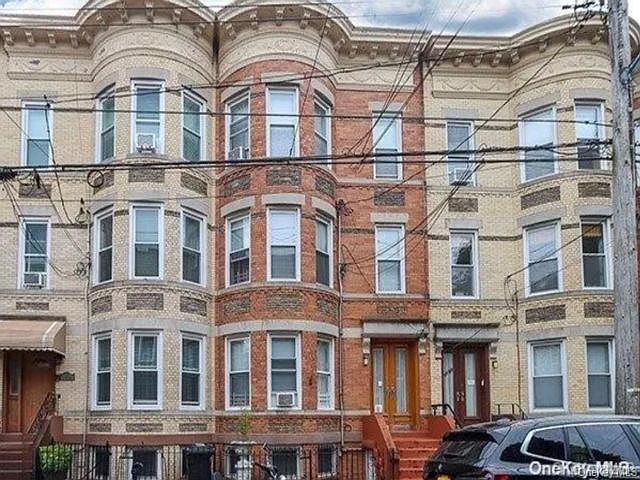 1st image of 5922 Catalpa Ave Floor 3
