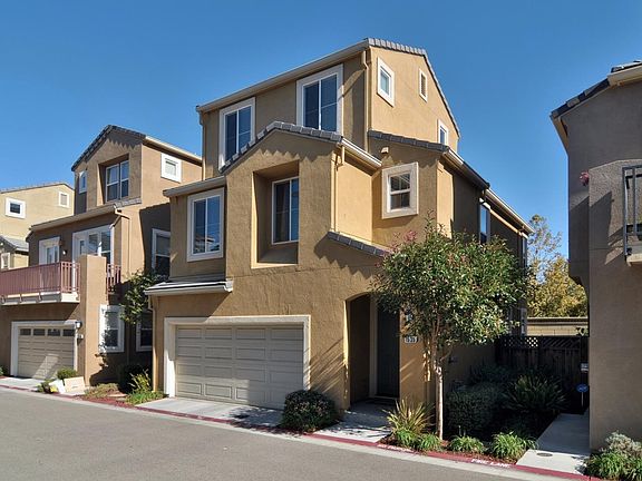 2nd image of 1535 Farmer Pl