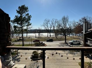 1553 S Riverside Dr W, Tulsa, OK 74119