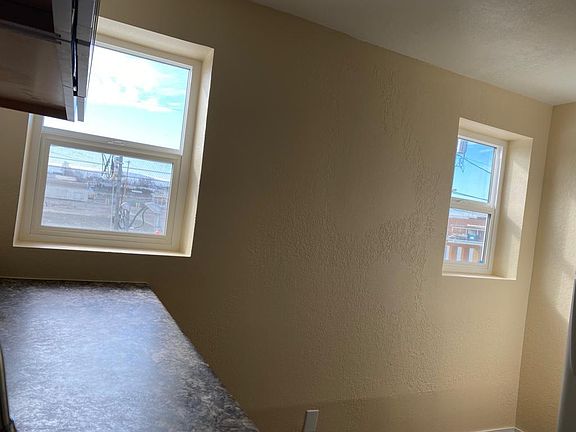 5th image of 204 E Columbia Dr APT C