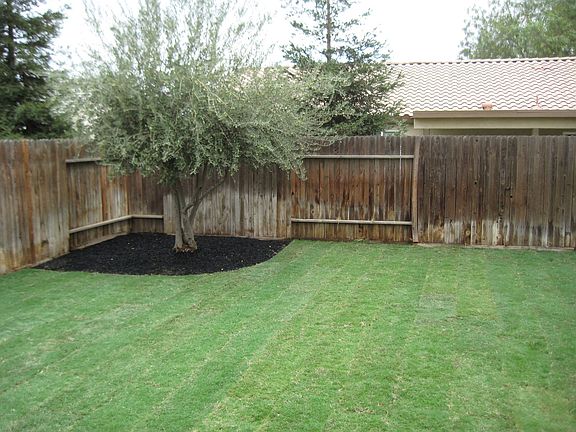 2nd image of 208 Villa Elegante Dr