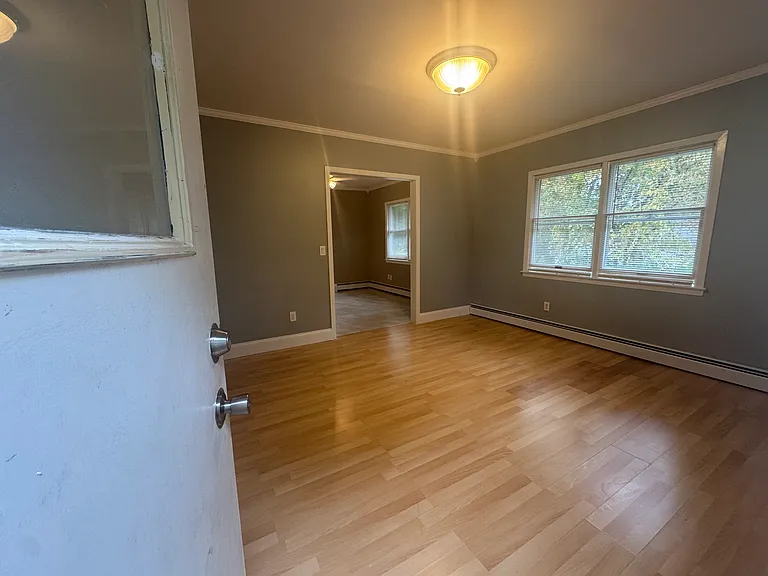 50 Baron De Hirsch Rd — Photo 12
