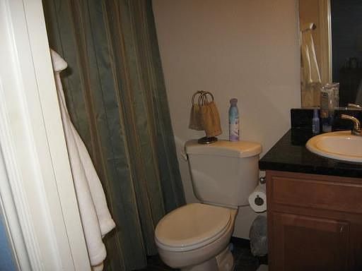 5th image of 2561 White Oak Pl APT 1