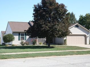 911 Sunrise Dr, Frankfort, IN 46041