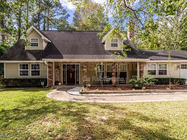 6823 Mescalero Dr, Biloxi, MS 39532