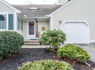 17 Driver Ln, Mashpee, MA 02649