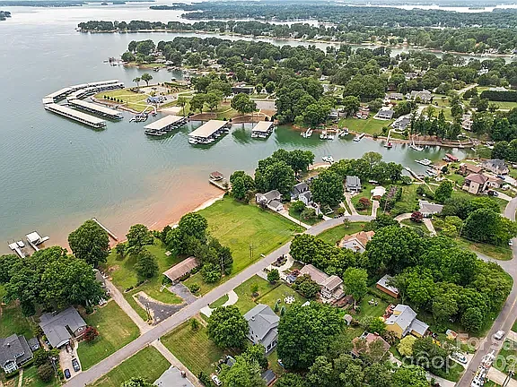 120 Surfside Ln — Photo 41
