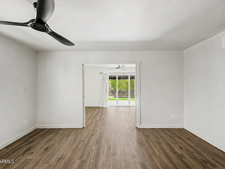 521 W Mariposa St #2 — Photo 11