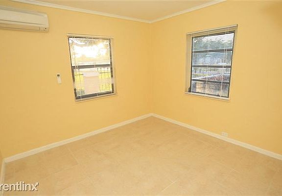 3rd image of 1515 NW 122nd St