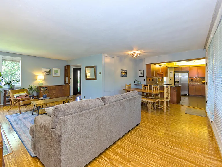 1027 W 29th Ave — Photo 11