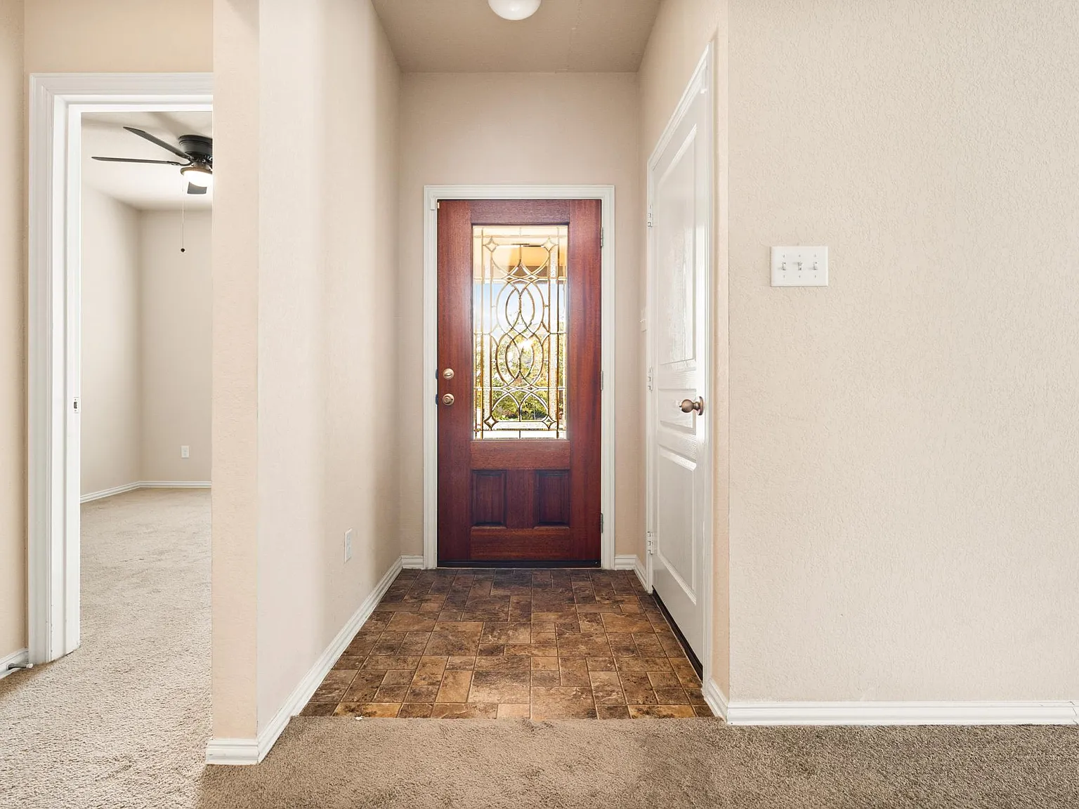 3 bed, 1362 sqft, $1,595 — Photo 4