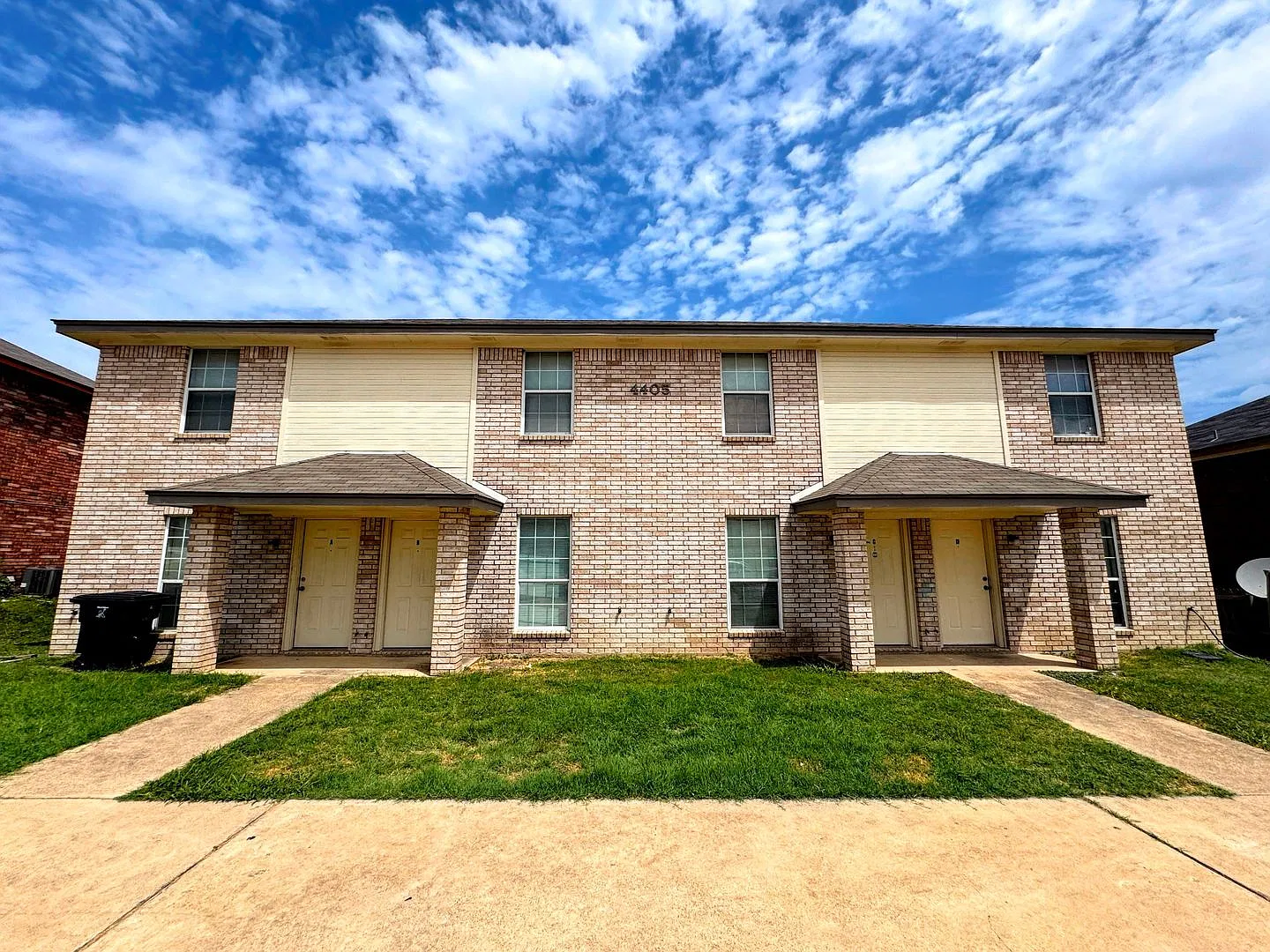 4405 Abigail Dr — Photo 1