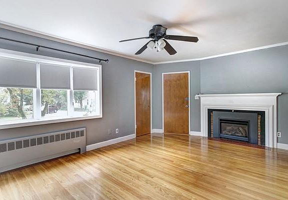 5th image of 22 Oakland St