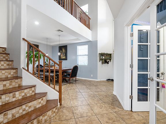 5th image of 243 W KEY WEST Drive
