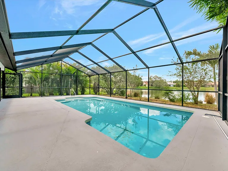 6044 Marella Dr — Photo 36