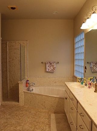 3rd image of 708 Lake Valley Dr