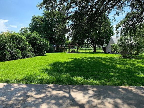 5th image of 1525 N Bertrand Dr