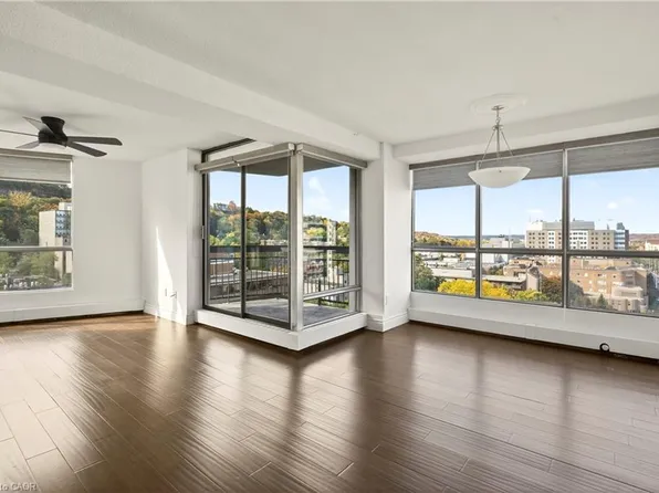 150 Charlton Ave E #1808, Hamilton, ON L8N 3X3